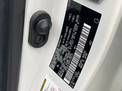 Used 2023 Toyota 4Runner Limited image 13