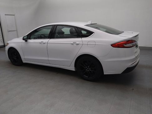 Used 2020 Ford Fusion SE w/ Equipment Group 151A image 2