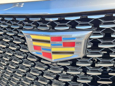 Certified 2024 Cadillac Escalade Premium Luxury w/ Performance Package AWD/4WD image 26