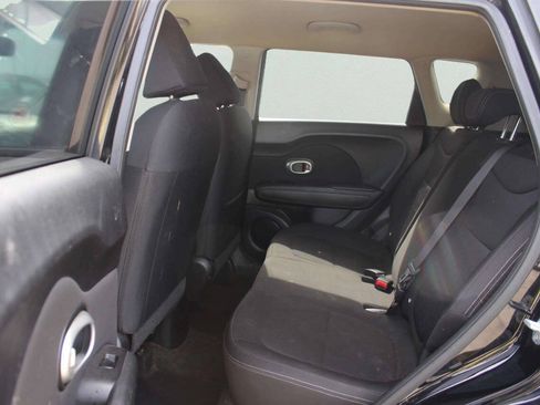 Used 2014 Kia Soul FWD image 7
