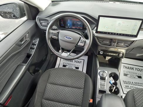 Used 2023 Ford Escape Active w/ Tech Pack #1 AWD/4WD image 16