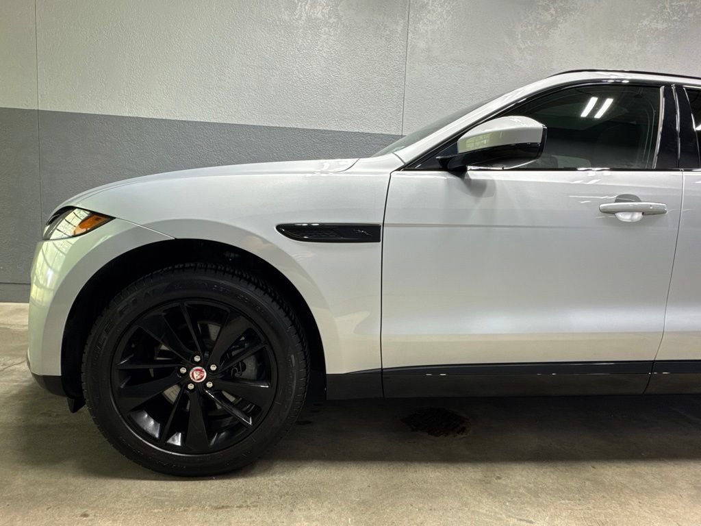 Used 2023 Jaguar F-PACE S AWD/4WD image 8
