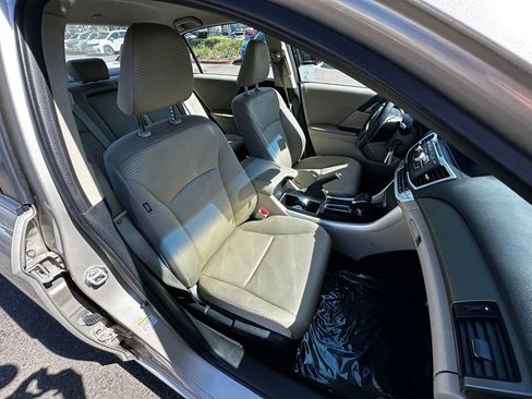 Used 2014 Honda Accord LX image 12