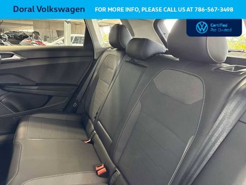 Used 2025 Volkswagen Taos SE image 21
