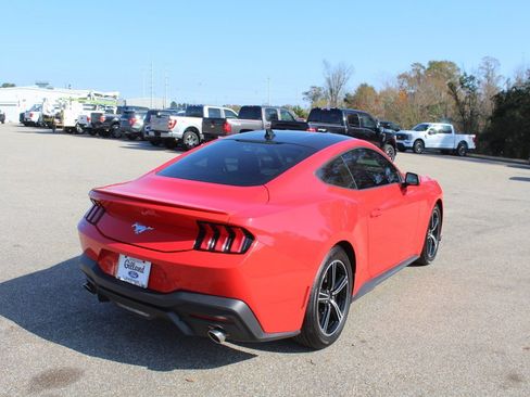 Used 2024 Ford Mustang Premium image 9