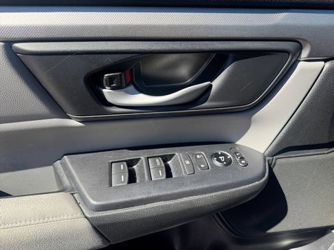 Used 2020 Honda CR-V LX image 25