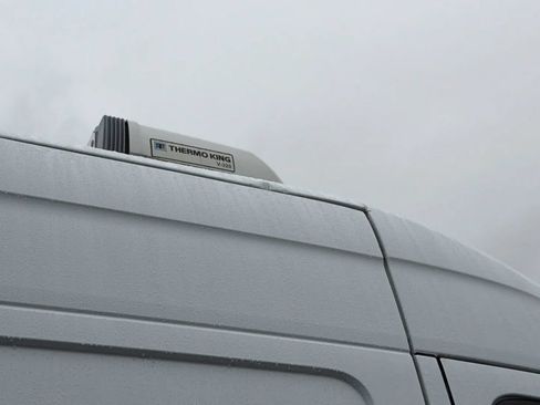Used 2019 Mercedes-Benz Sprinter 144 image 14