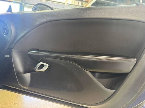 Used 2015 Dodge Challenger SXT w/ Super Sport Group (SS/T) RWD image 10