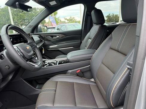 New 2026 Chevrolet Traverse High Country AWD/4WD image 17