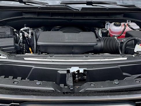 New 2026 GMC Yukon XL AT4 Ultimate w/ LPO, Floor Liner Package AWD/4WD image 12