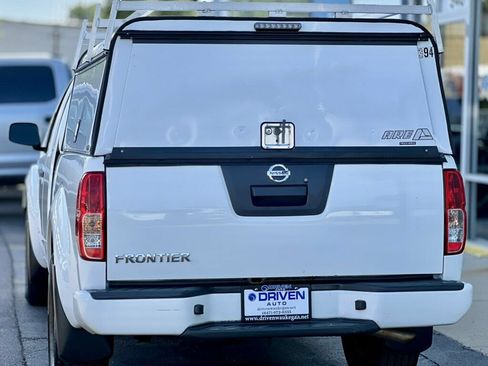 Used 2020 Nissan Frontier S RWD image 3