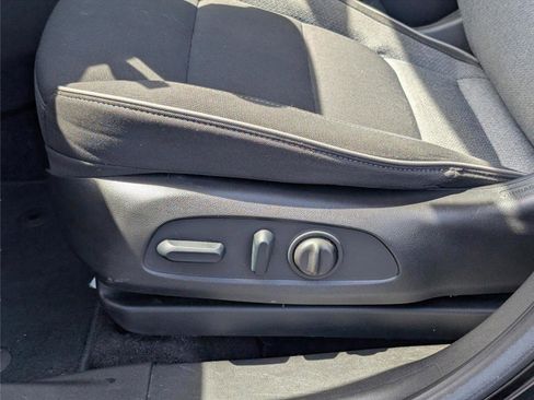 Used 2023 Chevrolet TrailBlazer LT image 10