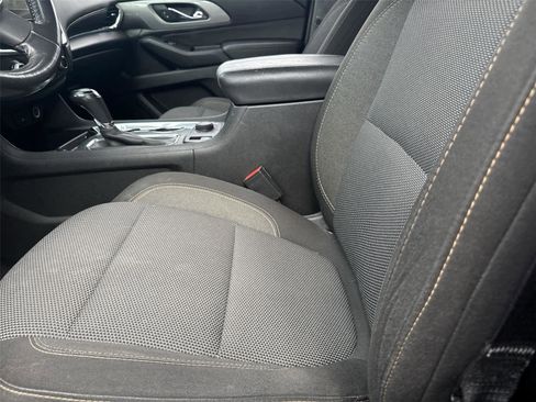 Used 2018 Chevrolet Traverse LT AWD/4WD image 10