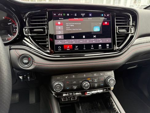 Used 2025 Dodge Durango R/T image 17
