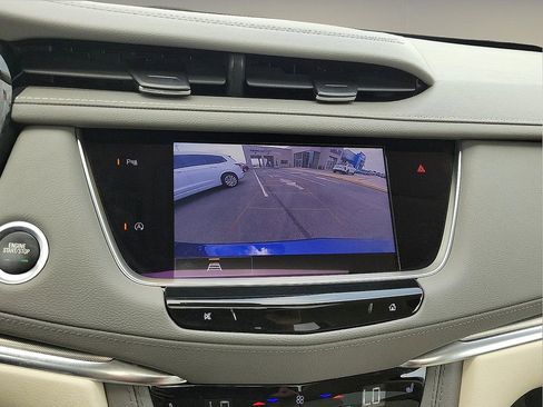 Certified 2023 Cadillac XT5 Premium Luxury AWD/4WD image 16