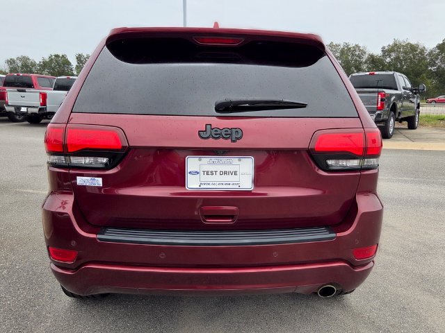 Used 2020 Jeep Grand Cherokee Altitude RWD image 10