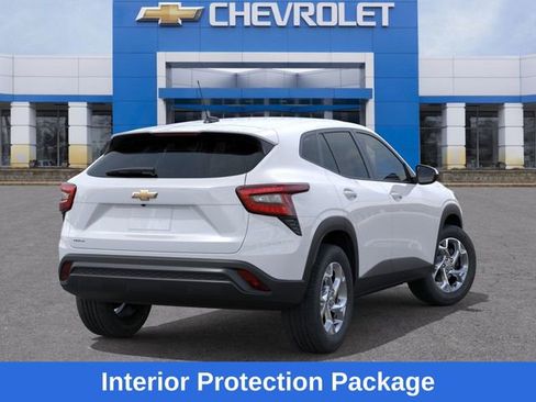 New 2026 Chevrolet Trax LS w/ LS Convenience Package image 5
