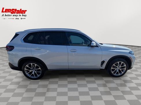 Used 2024 BMW X5 xDrive40i w/ Premium Package AWD/4WD image 6