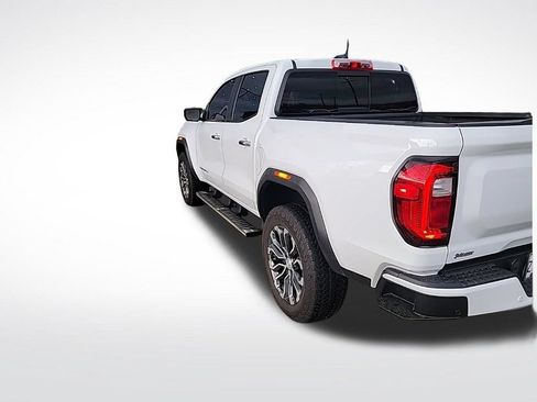 Used 2025 GMC Canyon Denali AWD/4WD image 7