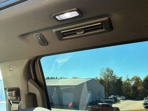 Used 2022 Chevrolet Tahoe RST w/ Luxury Package image 34