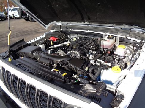 Certified 2024 Jeep Wrangler Sport S image 21