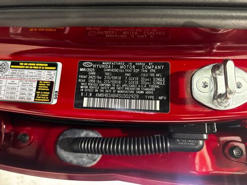 Used 2025 Hyundai Kona SEL FWD image 36