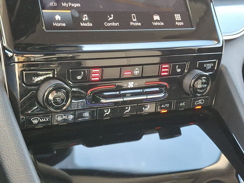 Used 2021 Jeep Grand Cherokee L Laredo w/ Luxury Tech Group I image 19