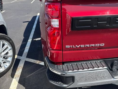 Used 2019 Chevrolet Silverado 1500 LT w/ All-Star Edition AWD/4WD image 10