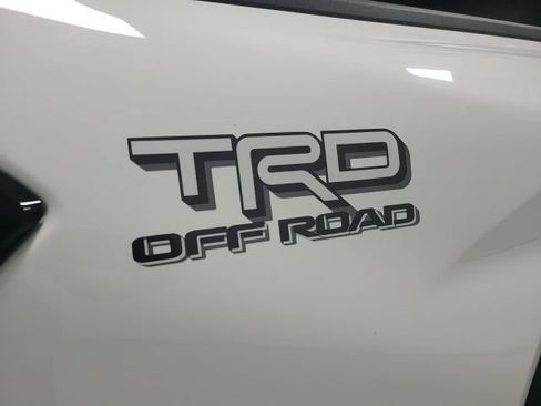 Used 2024 Toyota Tacoma TRD Off-Road AWD/4WD image 9