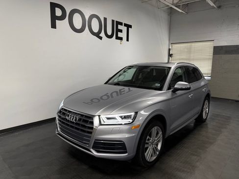 Used 2019 Audi Q5 2.0T Premium Plus w/ Premium Plus Package AWD/4WD image 2