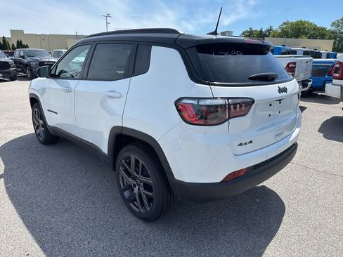 New 2026 Jeep Compass Limited AWD/4WD image 3