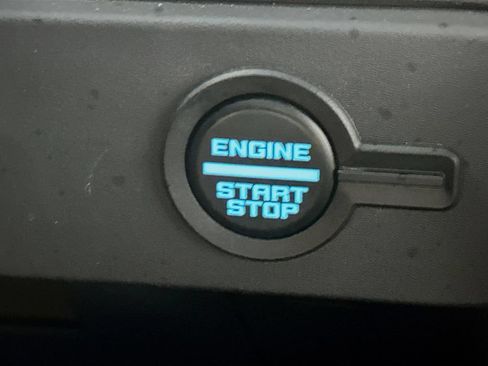 Used 2025 Ford Bronco Badlands AWD/4WD image 27