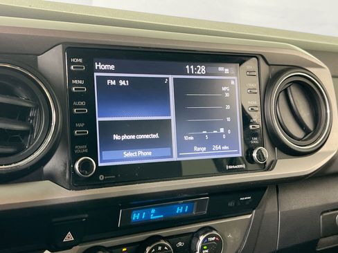 Used 2022 Toyota Tacoma SR5 w/ Technology Package image 14