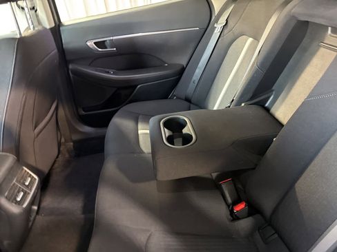 Used 2023 Hyundai Sonata SEL w/ Convenience Package image 16