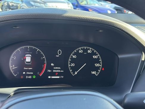 Used 2025 Honda HR-V LX image 16