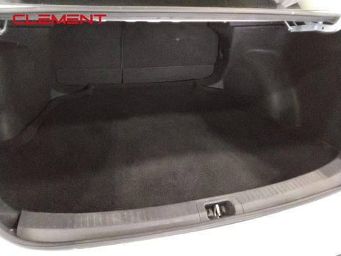 Used 2024 Toyota Corolla SE image 11