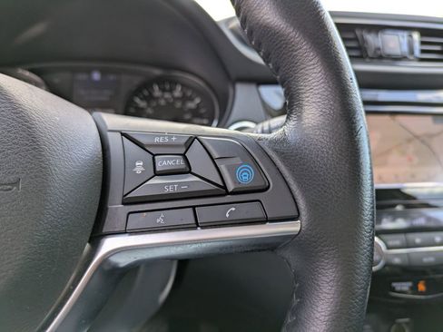 Used 2021 Nissan Rogue Sport SL FWD image 27