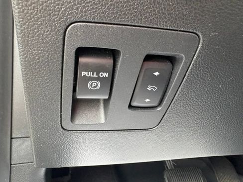Used 2020 Ford F150 Platinum w/ Equipment Group 701A Luxury AWD/4WD image 29