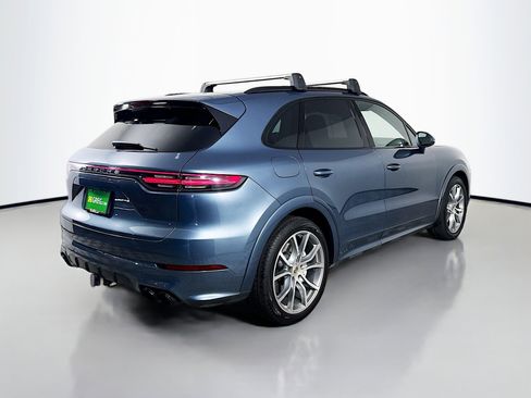 Used 2019 Porsche Cayenne Turbo image 8