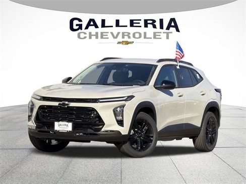 New 2026 Chevrolet Trax ACTIV w/ Driver Confidence Package image 2