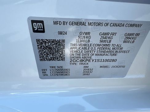 Used 2025 Chevrolet Silverado 2500 LTZ w/ LTZ Premium Package AWD/4WD image 34