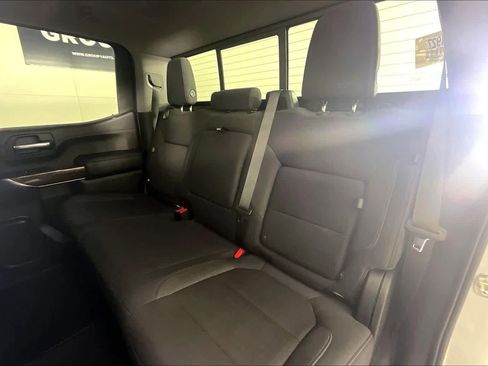 Used 2020 GMC Sierra 1500 SLE w/ SLE Value Package image 19