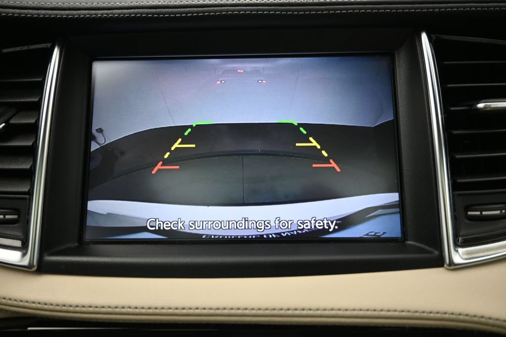 Used 2019 INFINITI QX50 Luxe w/ Navigation Package AWD/4WD image 19