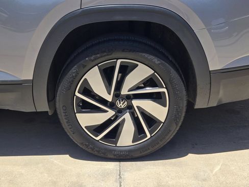 Used 2024 Volkswagen Atlas SE FWD image 5