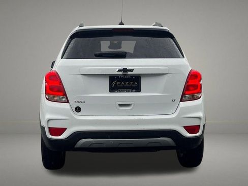 Used 2020 Chevrolet Trax LT w/ LT Convenience Package FWD image 4