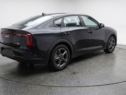 Used 2025 Kia K4 FWD image 9