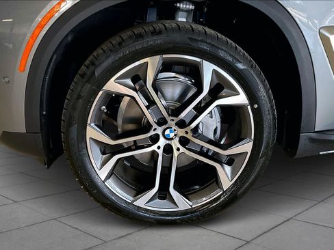 Used 2026 BMW X5 sDrive40i w/ Climate Comfort Package RWD image 11