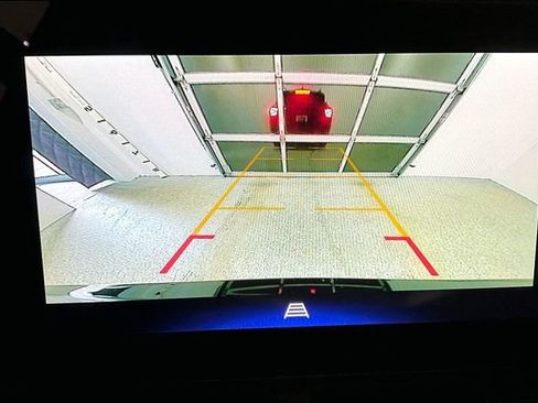 Used 2025 Chevrolet Trax RS image 14