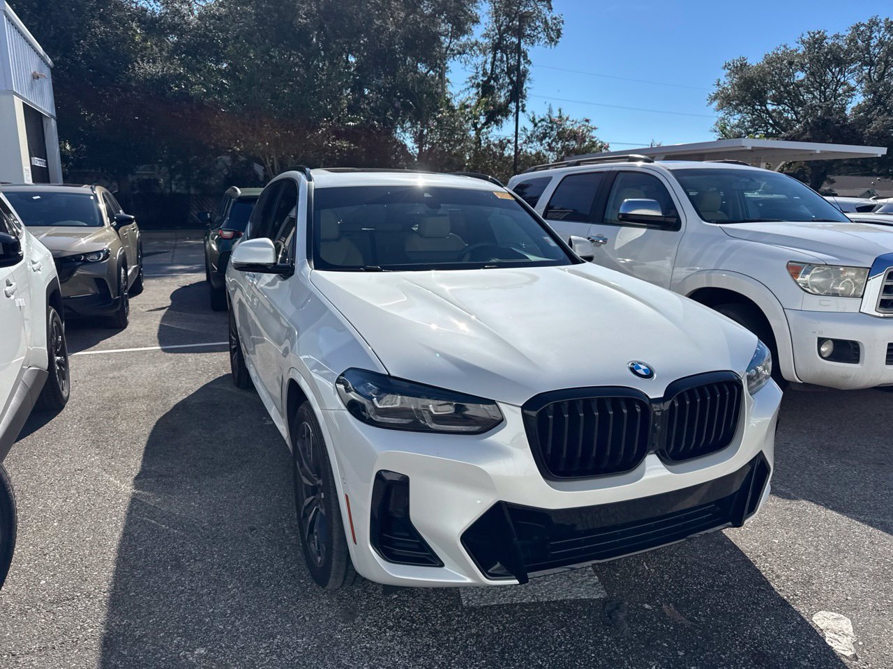 Used 2023 BMW X3 sDrive30i w/ M Sport Package RWD image 3