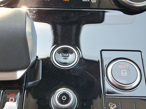 Used 2023 Land Rover Range Rover Sport SE Dynamic AWD/4WD image 26